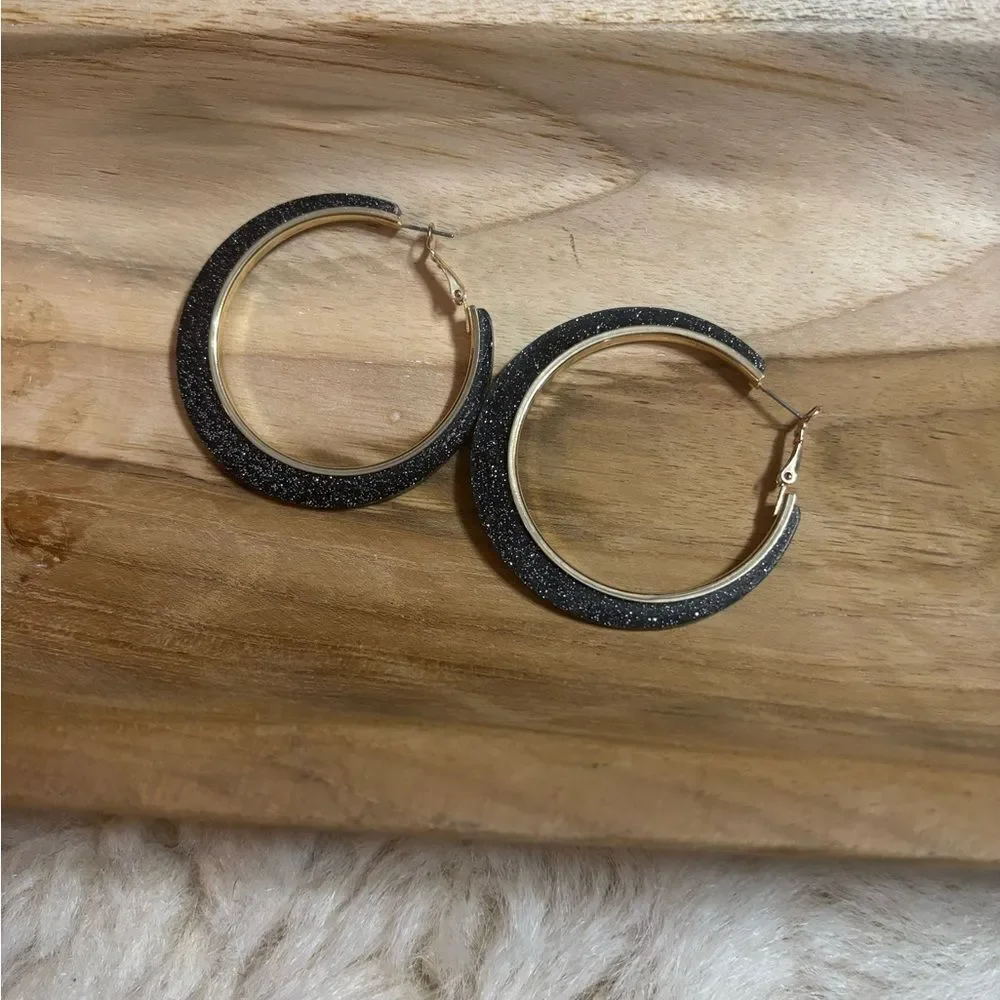 Elegant Black and Gold Hoop Earrings